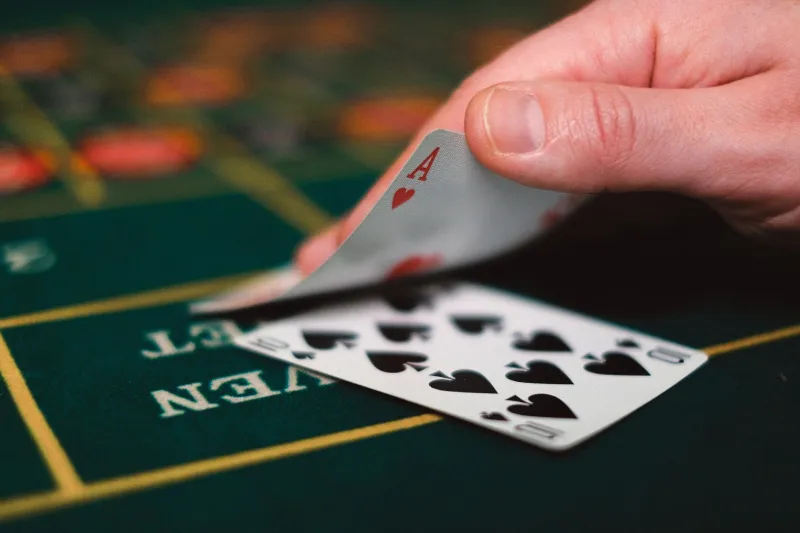 Dealing in Real Time: How Live Casino Tables at King Billy Are Pulling Aussies Away from the Local Club